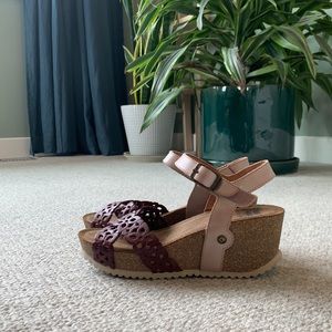 Wanda Panda chunky wedge sandals. New. Size 36. Made in Spain. VERY COMFORTABLE!